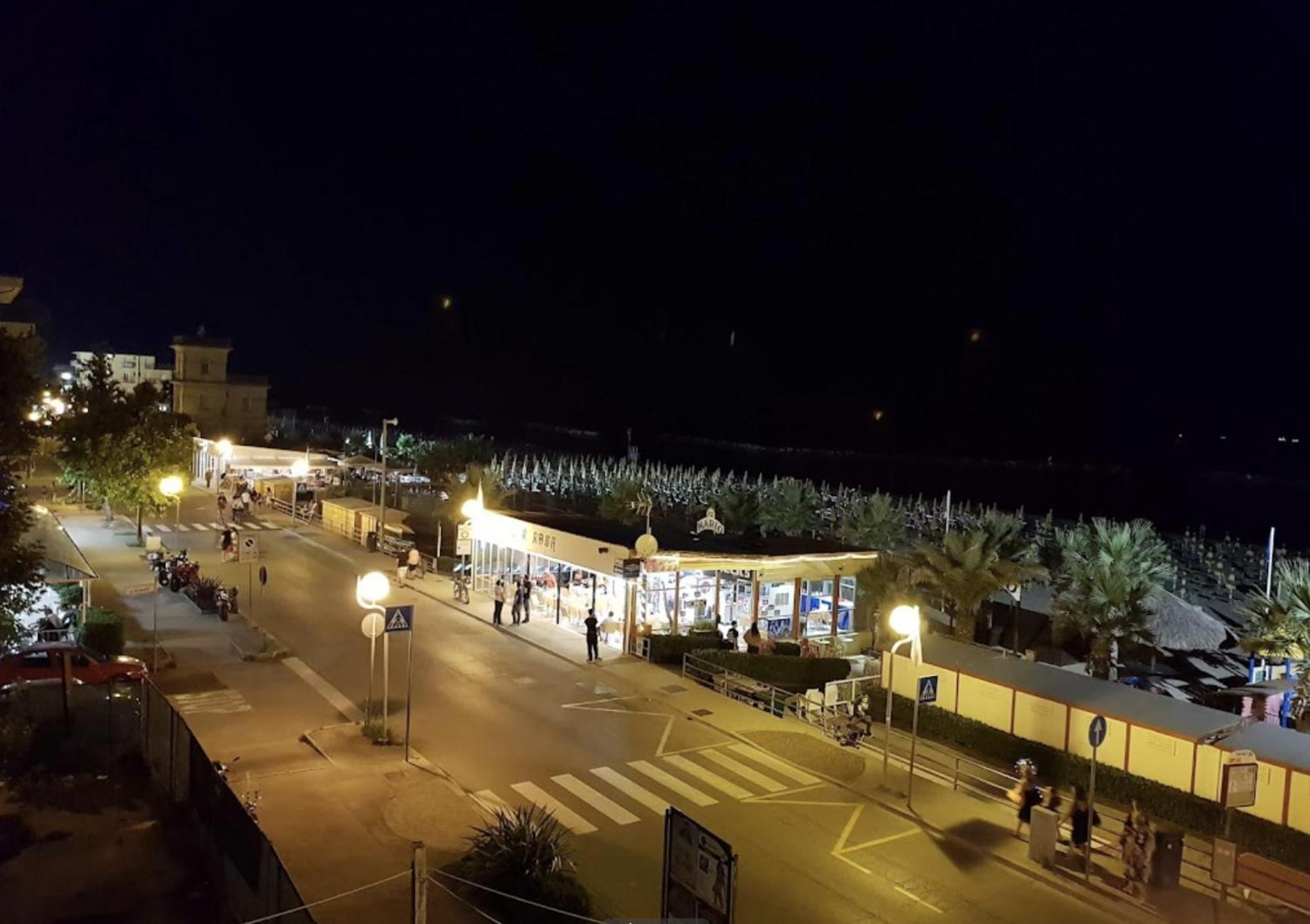 Hotel Bonaria Rimini Exterior photo