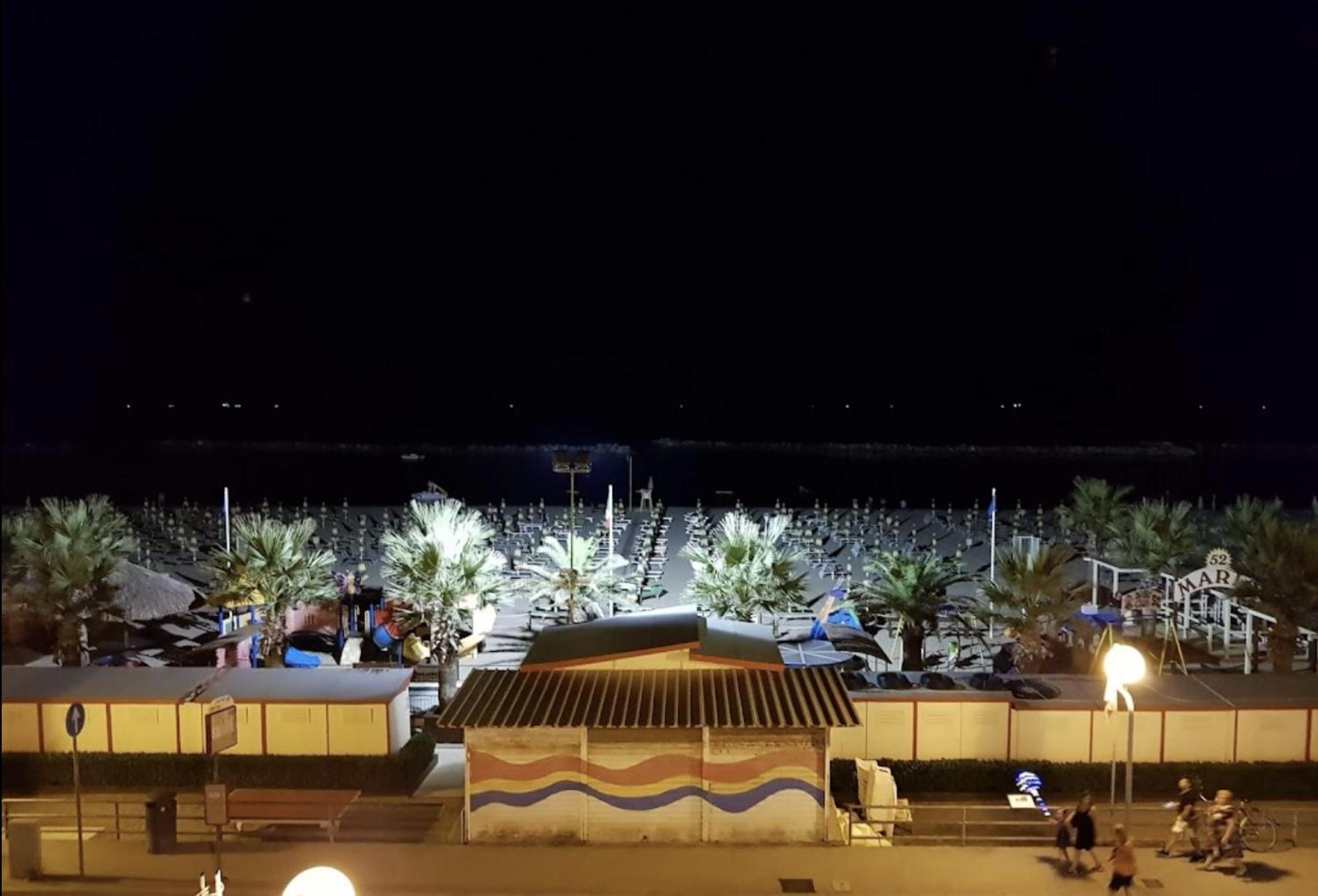 Hotel Bonaria Rimini Exterior photo
