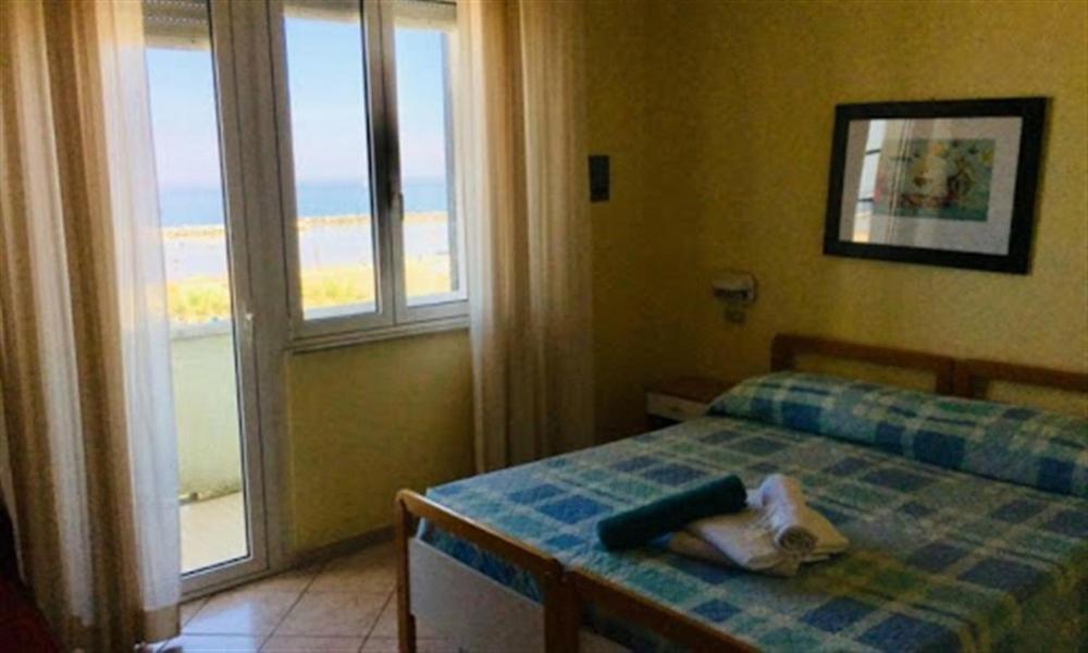 Hotel Bonaria Rimini Exterior photo